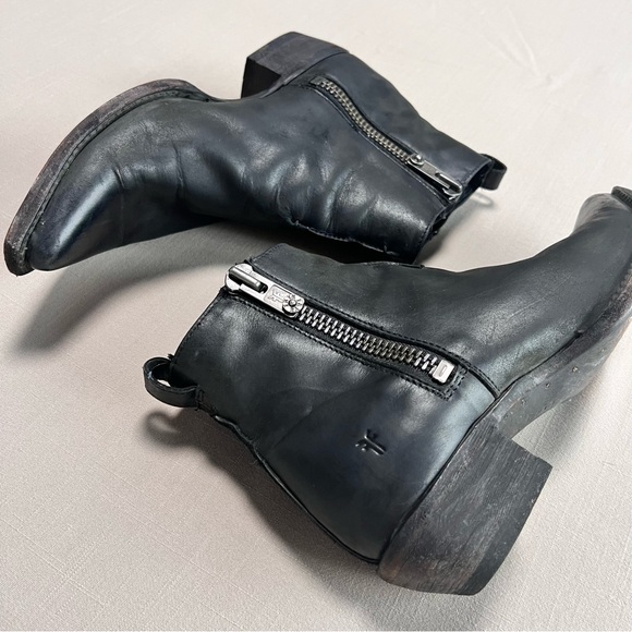 Frye Sacha Side Zip Moto Leather Booties Black Leather Ankle Boots Womens 10 - Picture 6 of 15